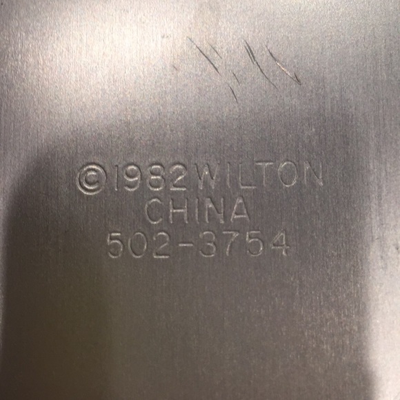 {Wilton}Huggable Bear CakePan 1982 #502-3754 - Picture 3 of 7